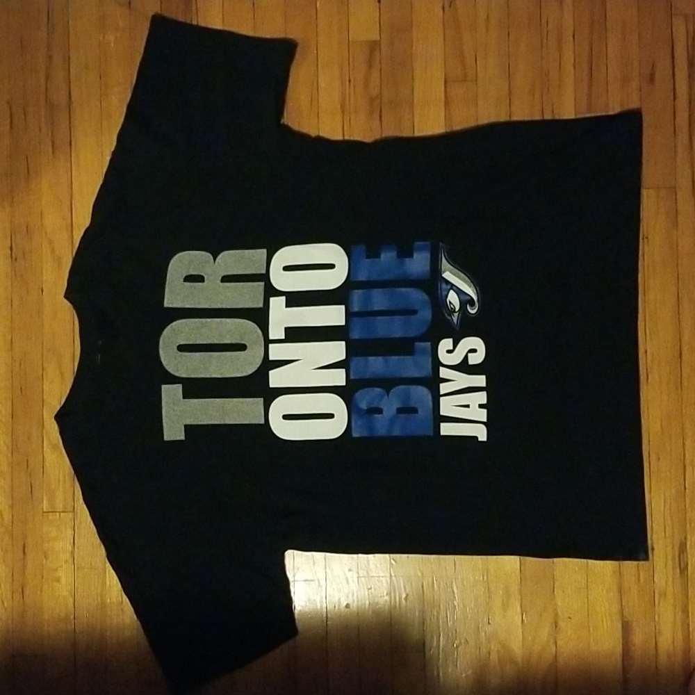 Retro Toronto Blue Jays shirt